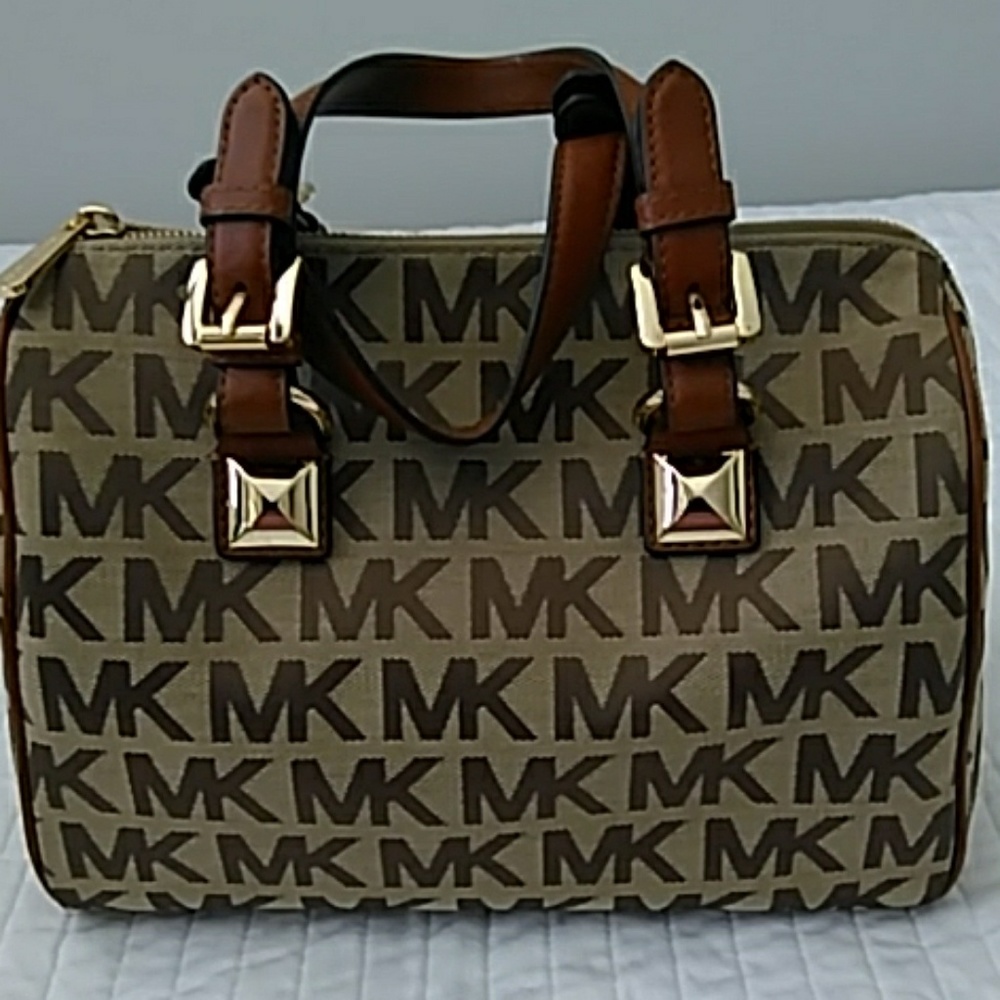 SOLD💥💥HP 10/16/19 💥💥Michael Kors Grayson - Picture 1 of 6